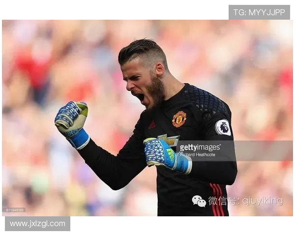 英超白色球衣系列：简洁风与传统美学结合